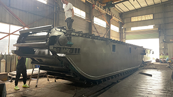 Factory-Made Amphibious Undercarriage with Side Pontoon for Excavator