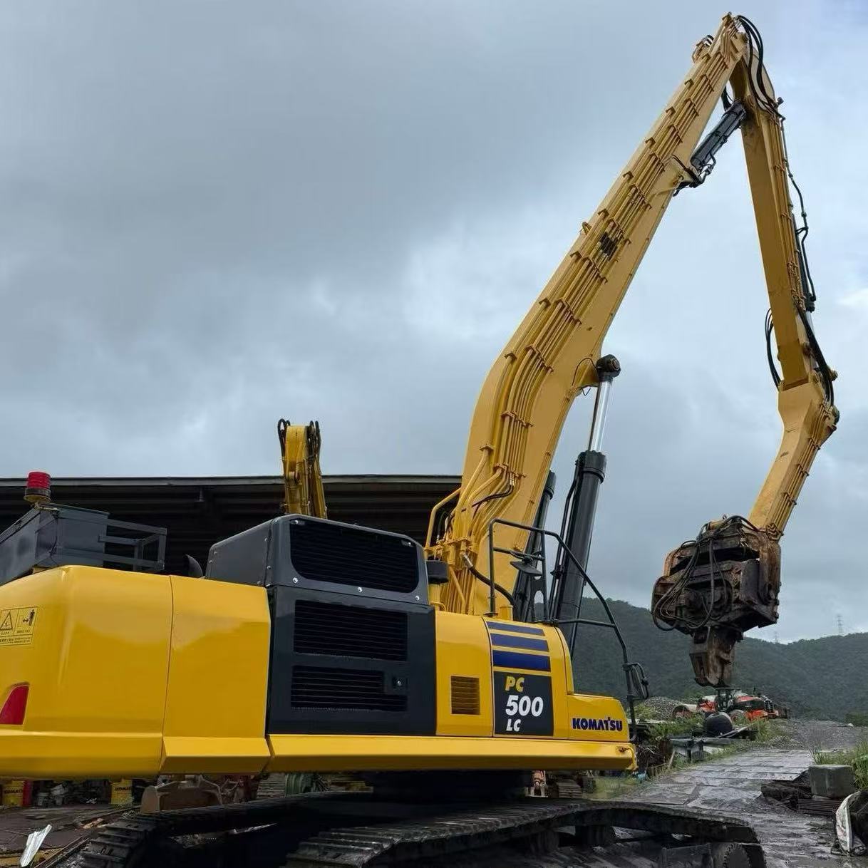 Excavator with 10m Piling Arm  Heavy Duty Construction Equipment Customizable PC500