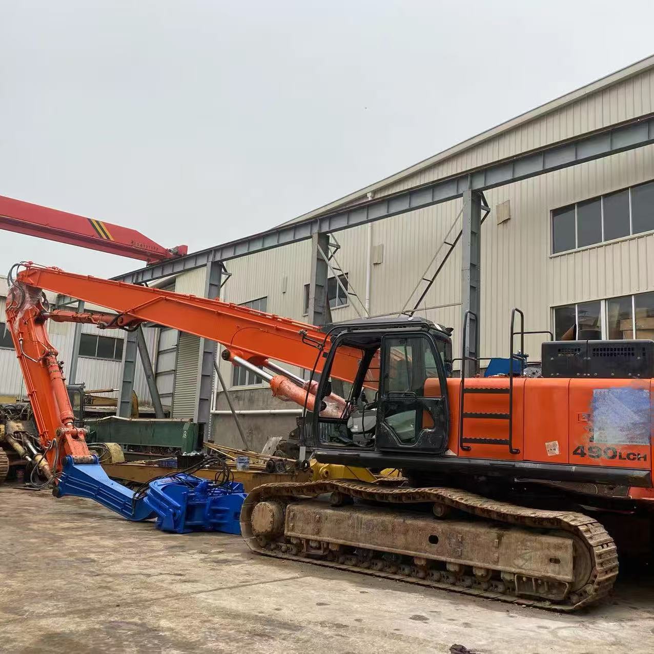 Специальная усиленная стрела для свайного фундамента экскаватора ZX490 для фундаментостроения.